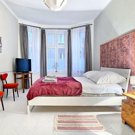 Luxury Retro Apartment, City Center, Wifi คราคูฟ ภายนอก รูปภาพ