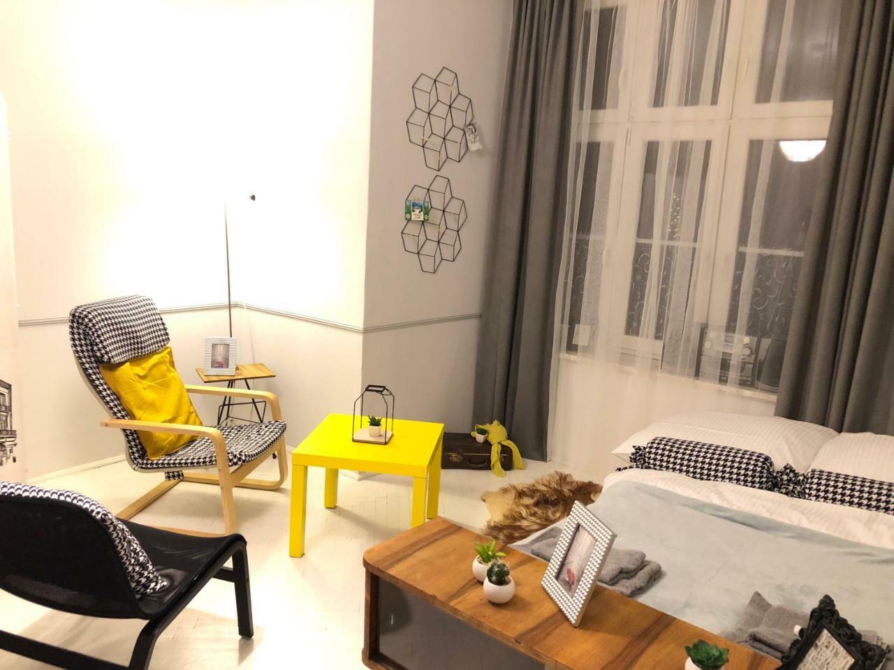 Luxury Retro Apartment, City Center, Wifi คราคูฟ ภายนอก รูปภาพ