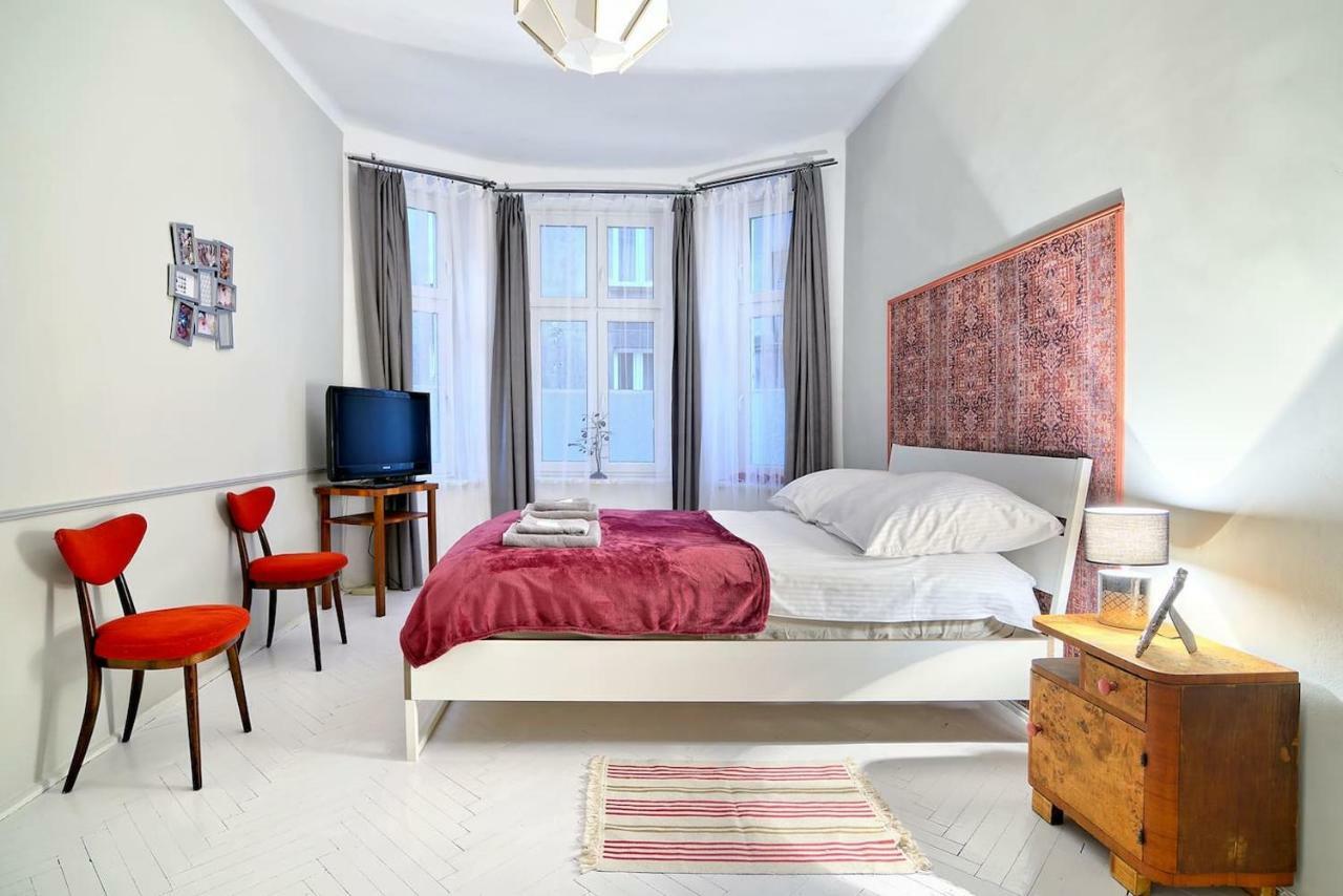 Luxury Retro Apartment, City Center, Wifi คราคูฟ ภายนอก รูปภาพ
